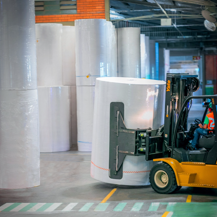 How To Load  Paper Mother Rolls Into A Container For Sea Shipping?